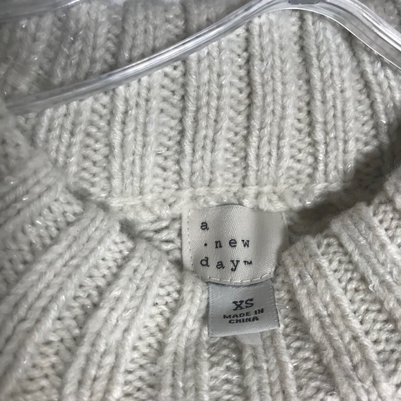 A New Day Ivory Thick Knit Women’s XS Sweater pullover cozy warm - Picture 2 of 6